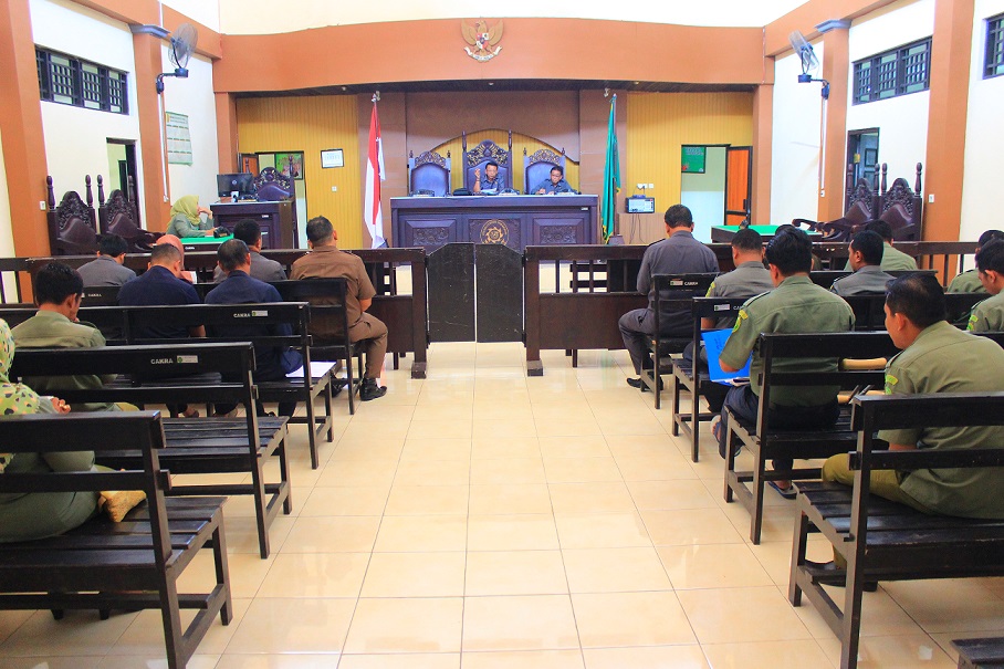 rapat bulan september
